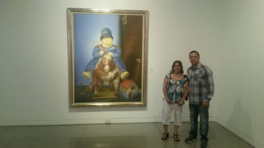 Medellín: Cultural City & Museum Tour - Timing, language, and what to bring