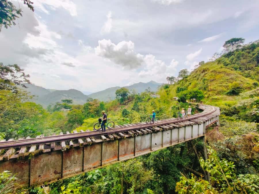Medellín: Full-Day Mountain Bike Tour with Lunch - Key points before you book