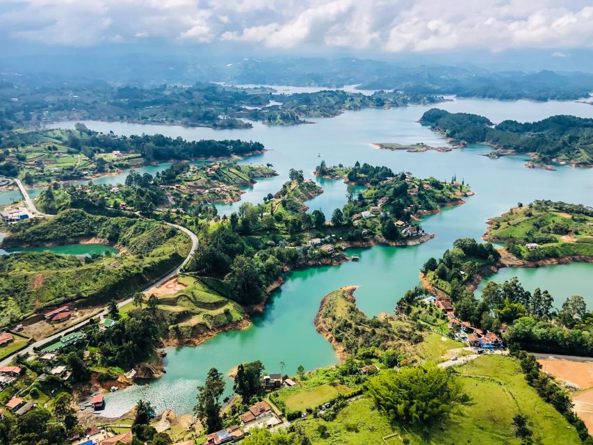 Medellin: Guatapé Day Trip & Boat to Pablo Escobar's Estate - Climbing Peñol Rock, or Piedra del Peñol