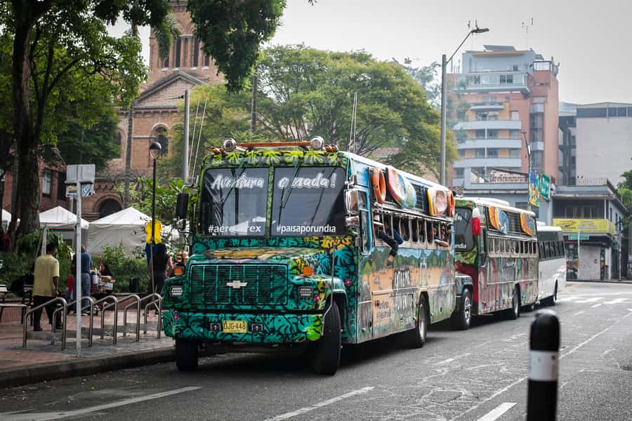 Medellin: Guatapé Day Trip & Boat to Pablo Escobar's Estate - Extra stops, local food, and the parts not listed