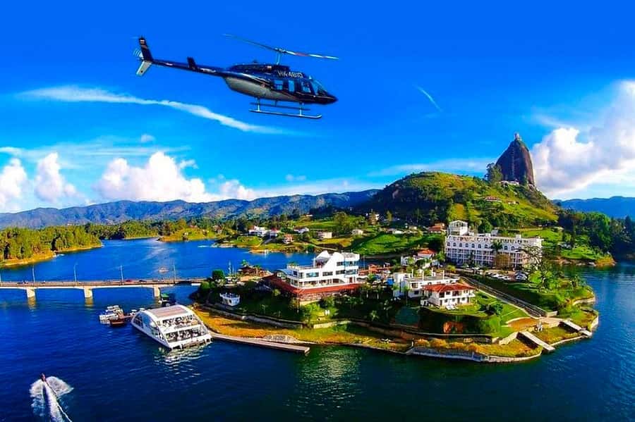 Medellín: Guatapé Private Tour with Helicopter & Boat Ride - Why this Guatapé day is more than a quick photo stop