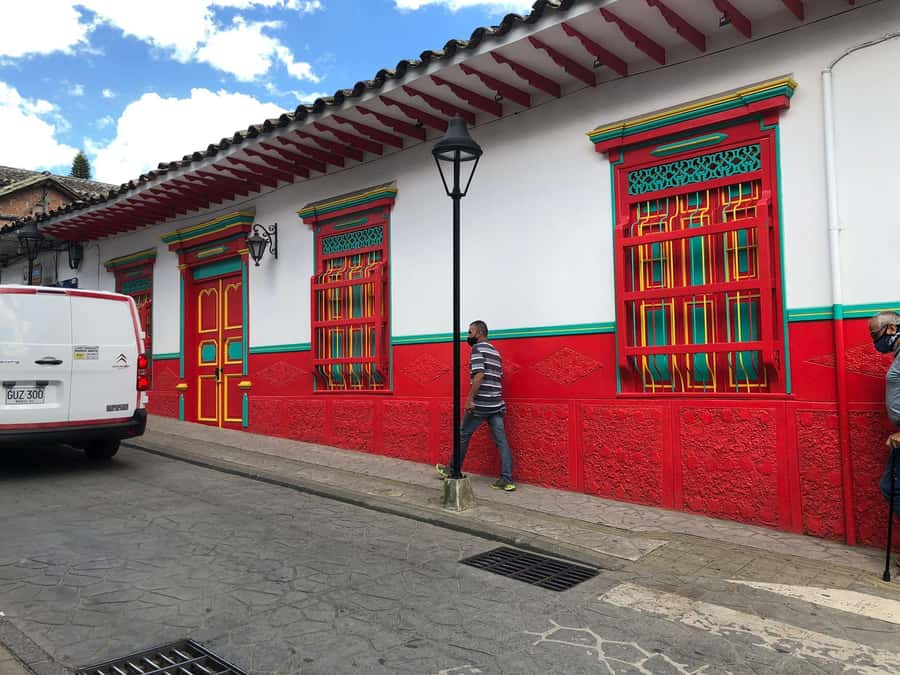 Medellín: Half-Day Private Colonial Towns Tour - Salto del Tequendamita: a quick nature break