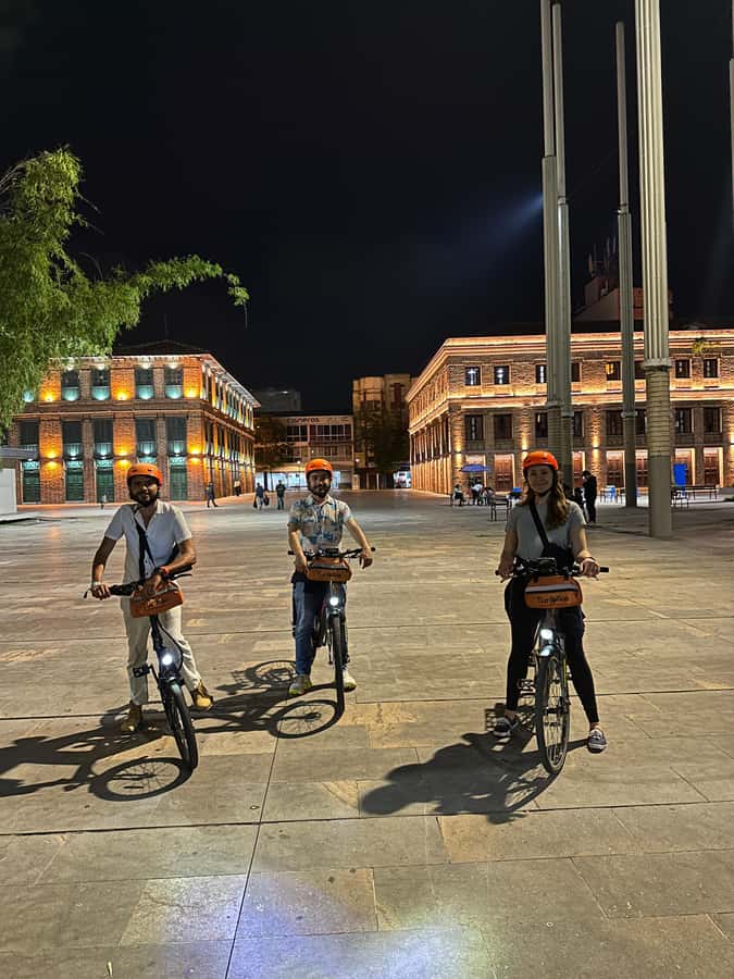 Medellín: History & Local Life Essentials Tour on an E-Bike - Key points to know before you book