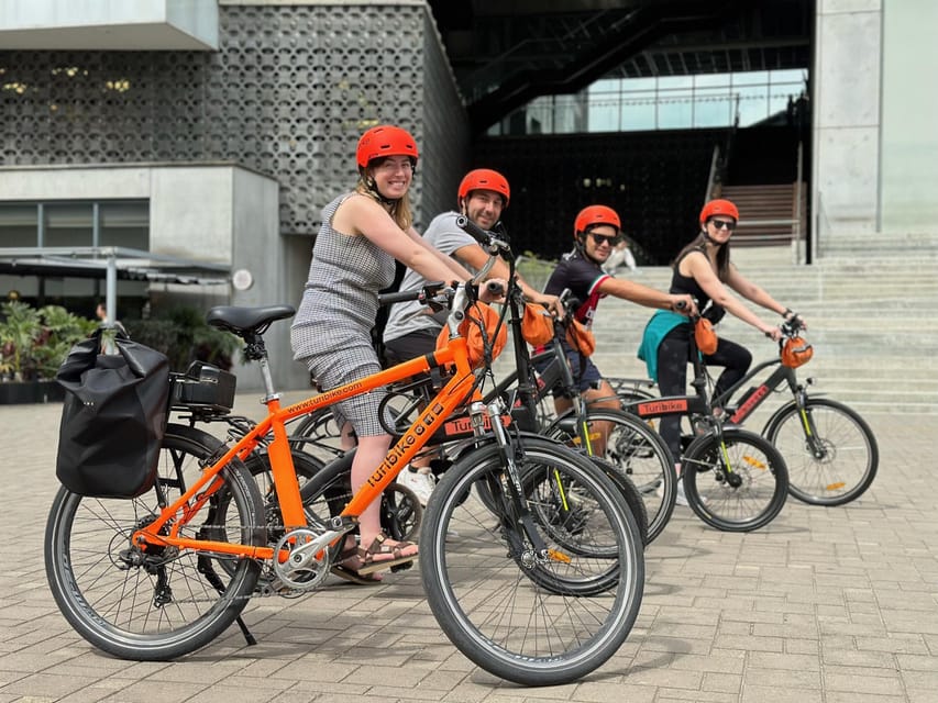 Medellín: History & Local Life Essentials Tour on an E-Bike - The guides make the difference