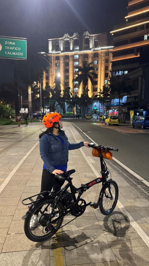 Medellín: History & Local Life Essentials Tour on an E-Bike - Perpetuo Socorro and Medellín’s creative side