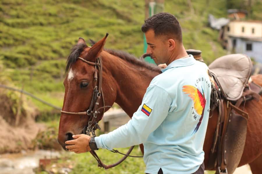 Medellin: Horseback Riding in the Medellin Mountains - Two hours through hills, farms, and open viewpoints