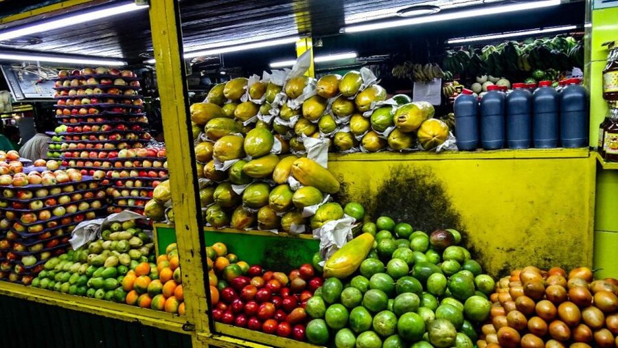 Medellín Multi-sensory Tour in the market, +15 Exotic Fruits - Is $36 a fair price?