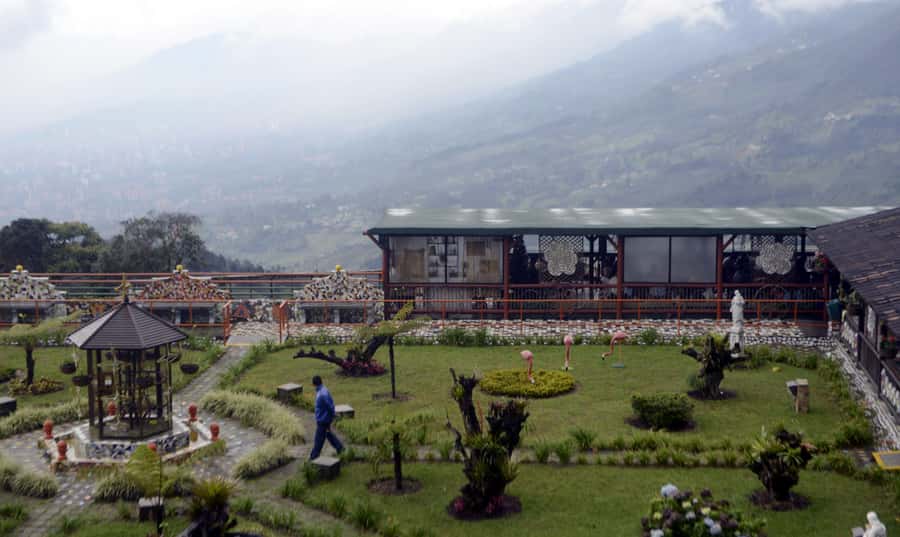 Medellín: Pablo Escobar Jail Private Tour - The Monaco ruins and the Cali Medellín war