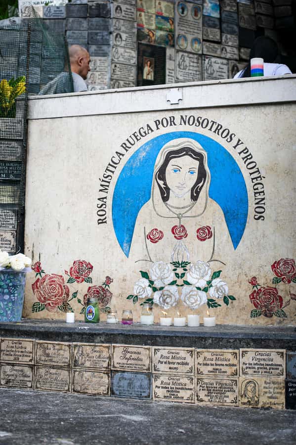 Medellín: Pablo Escobar Tour with Guide and Transportation - Who should book this four-hour route?