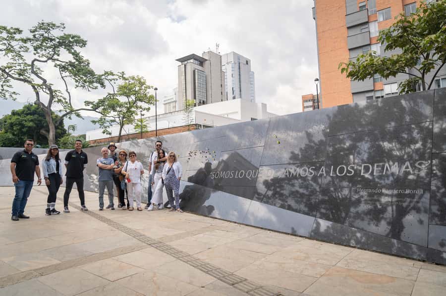 Medellín: Pablo Escobar Tour with Guide and Transportation - Starting at Mall Gastroturístico Punto de Encuentro