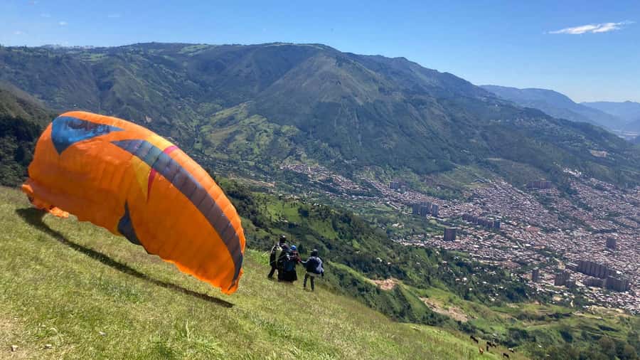 Medellín Paragliding - Go Pro Included - Should you book it?