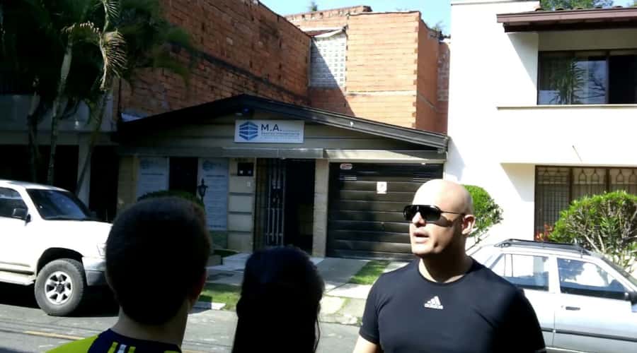Medellin: Private 3-Hour Pablo Escobar Tour - Seeing the city from a private vehicle