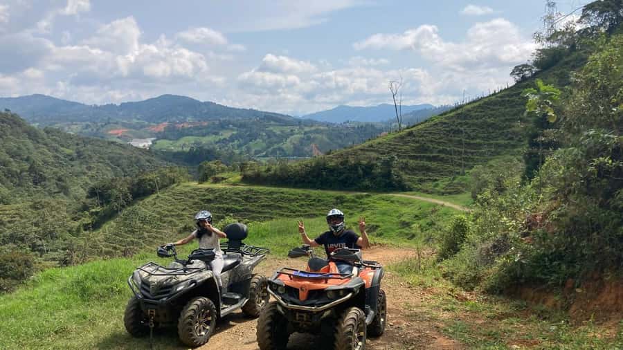 Medellin: Private ATV TOUR 1.5H - Leaving Medellín for the trails near Caldas
