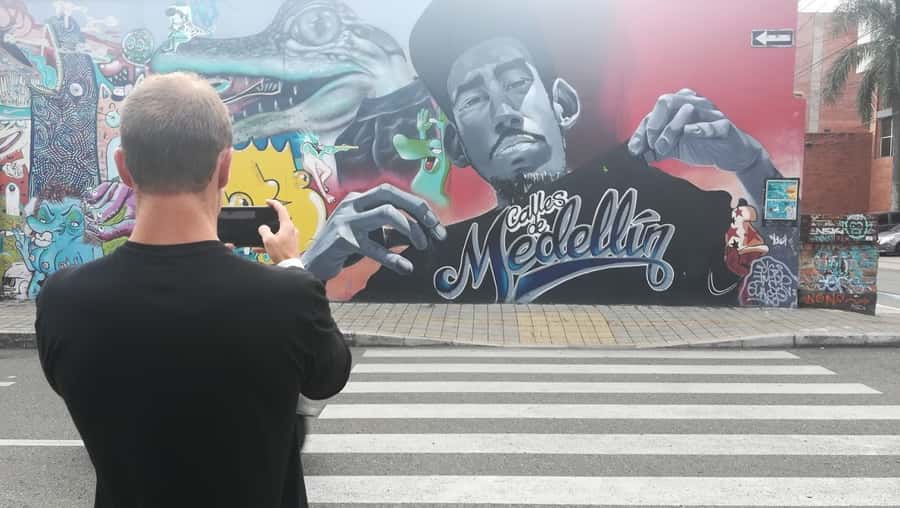 Medellín: Private Comuna 13 Street Art Tour - Practical details for a smoother visit