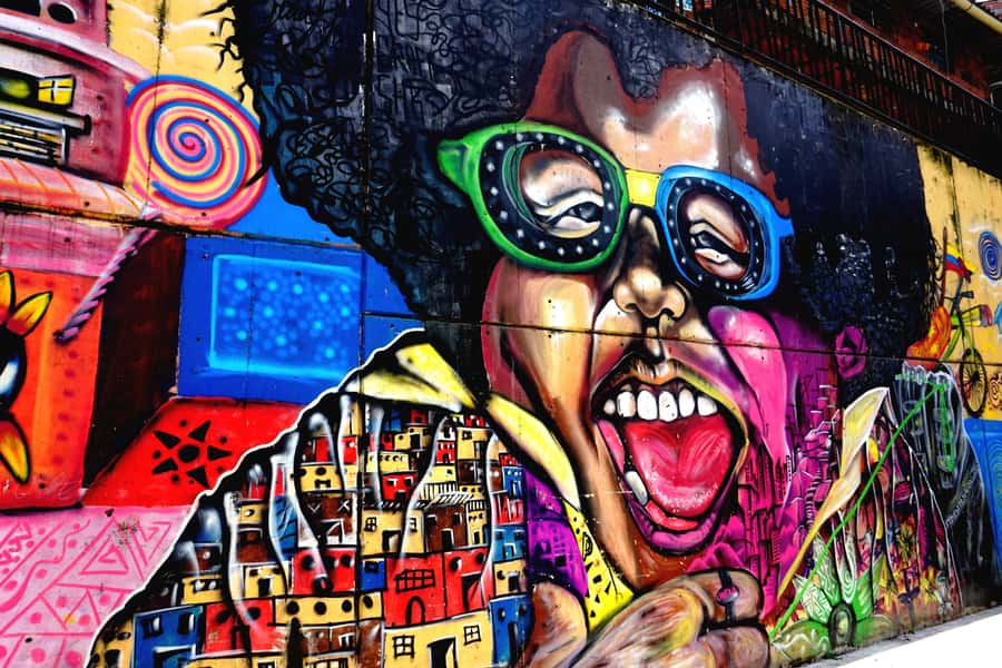 Medellín: Private Comuna 13 Street Art Tour - Downtown Medellín adds the citywide story