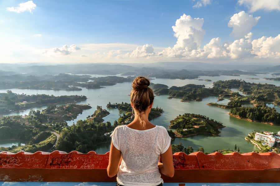 Medellín: Private Guatapé with Peñol Tickets and Boat Ride - Cruising the Guatapé Reservoir