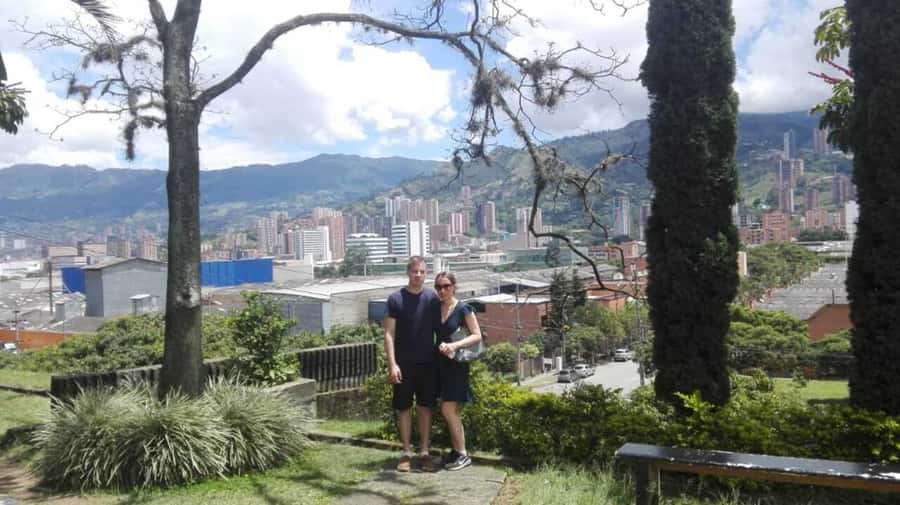 Medellín: Private Pablo Escobar and Comuna 13 Tour - Why this Medellín pairing works