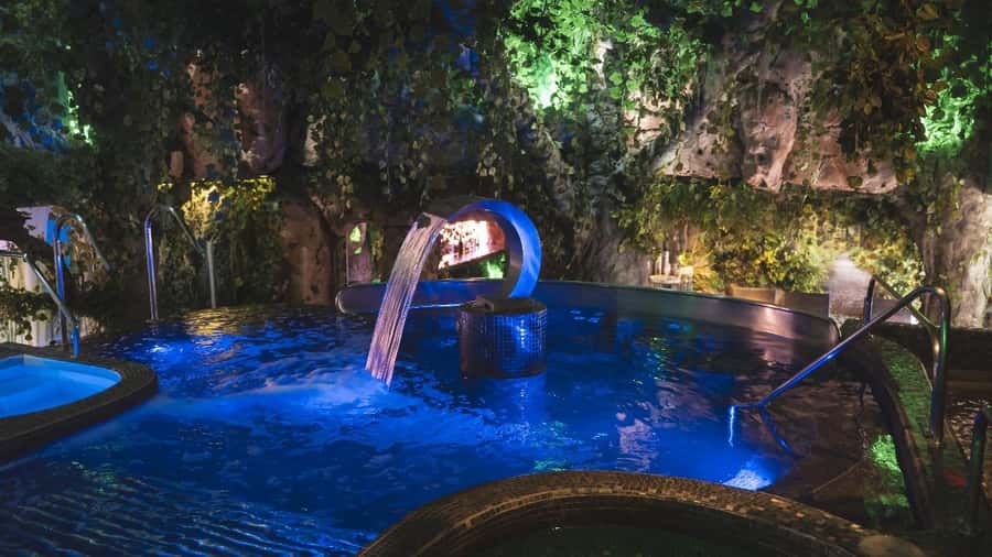 Medellín: Spa Experience with Dinner, Massage and Sauna - Bubble Volcano and Oxygen Bubble Bed