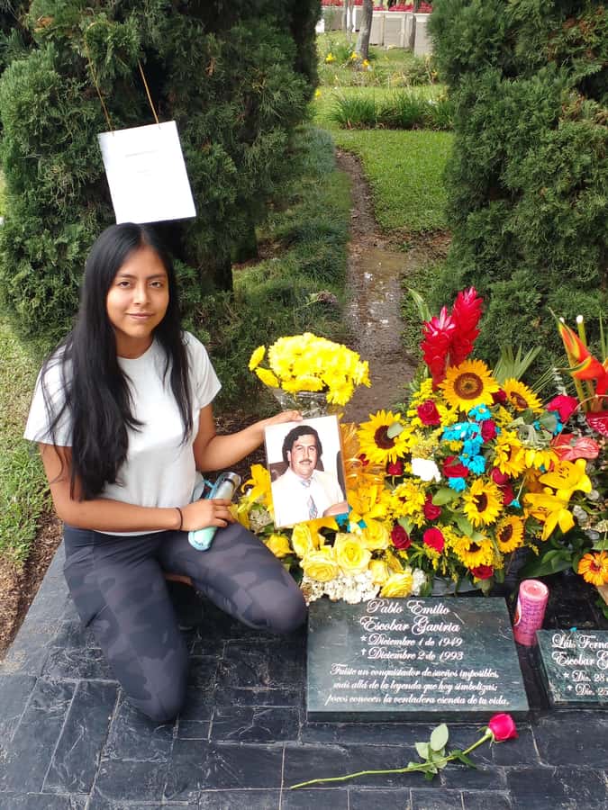 Medellin: Tour Pablo Escobar y Comuna 13 Privado - What the five-hour schedule feels like