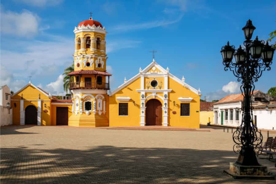 Mompox Caribbean Routes - Walking Mompox’s colonial streets