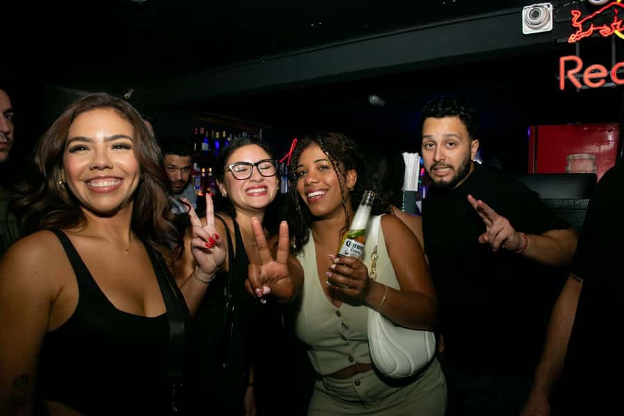 Nightlife Medellin, Rooftops, bars and Clubs - What the $42 price really covers