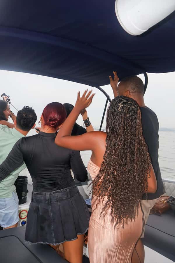 Nightlife: sunset boat party + tour of the old town - Food, drinks, and the cultural side
