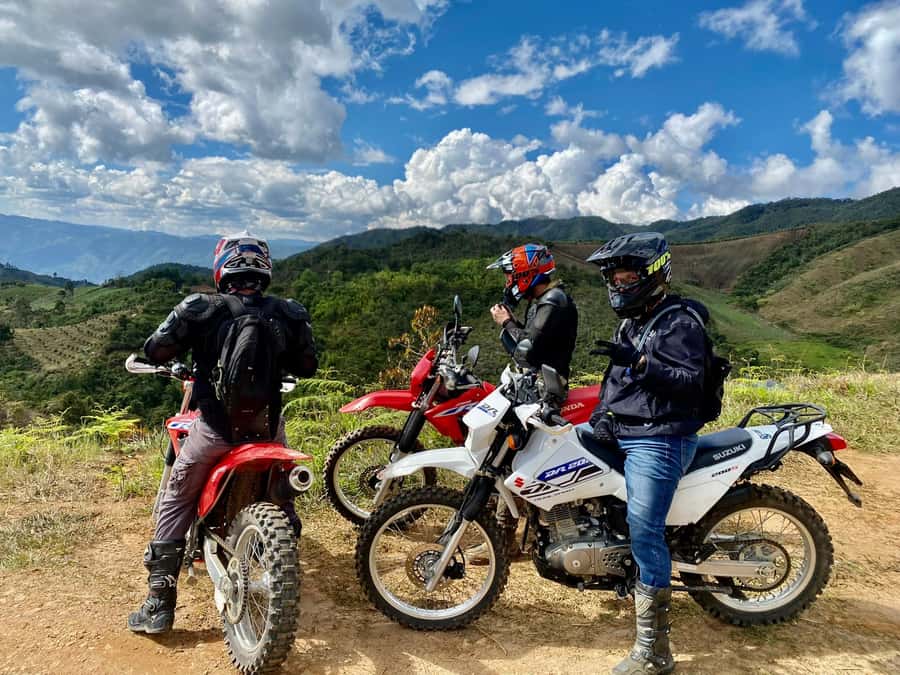 Off-road motorcycle adventure through the Medellín mountains - The practice track is more than a warm-up