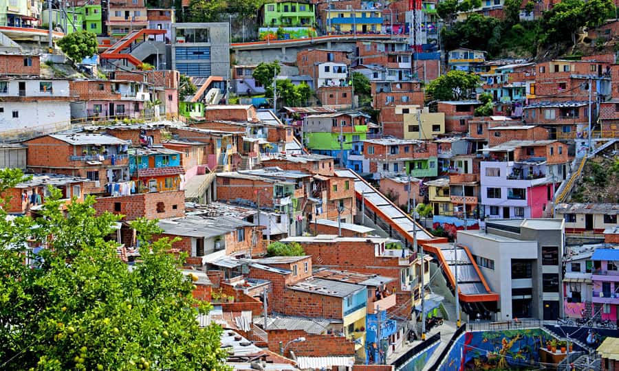 pablo, comuna 13 & cable car express tour - What makes this four-hour tour useful