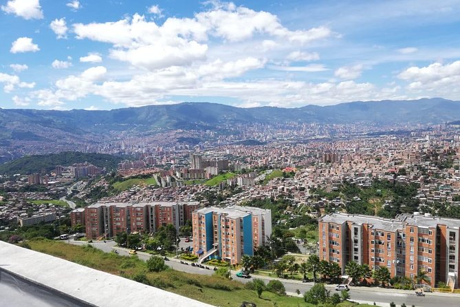 Pablo Escobar Tour And Comuna 13 - Two hours tracing Pablo Escobar’s Medellín