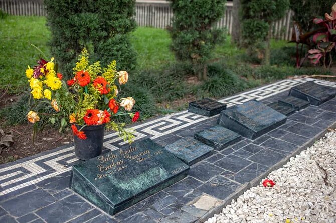 Pablo Escobar Tour in Medellin Private - Why this Medellín tour needs careful framing