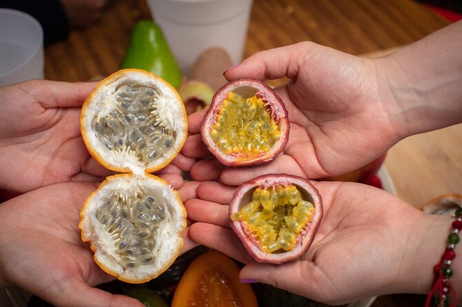 PALOQUEMAO MARKET FOOD TOUR. EXOTIC FRUIT. LOCAL SNACKS. /Min 2 pax - Why Paloquemao Market is worth your morning
