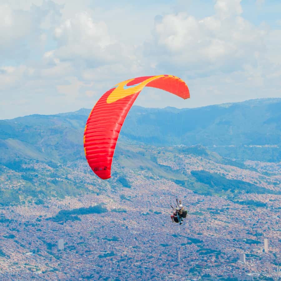 Paraglide over beautiful Medellin - The climb is part of the price you pay