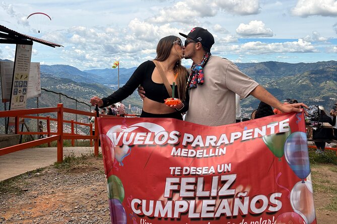 Paragliding in Medellin. - GoPro photos, video, and the real cost