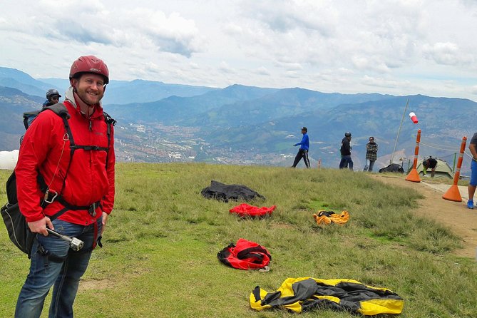 Paragliding in Medellin Includes GoPro and Pick up & Drop off - From Medellín’s valley to San Félix’s launch point