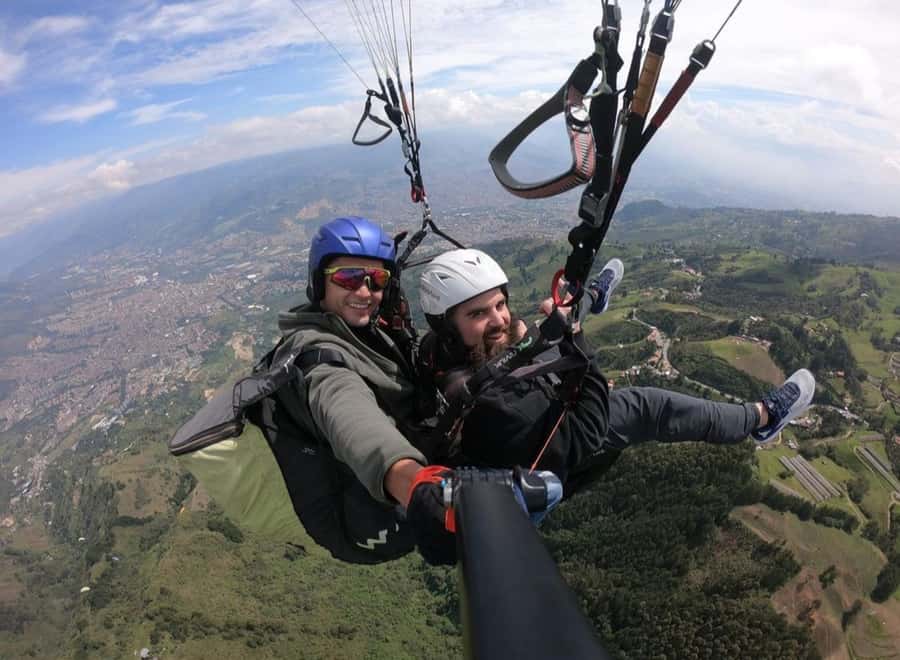 Paragliding Medellin with Transportation and free Videos - Why San Félix is the launch point