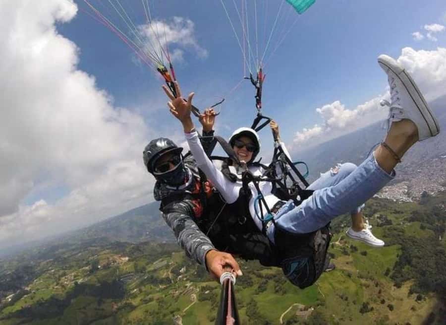 Paragliding Medellin with Transportation and free Videos - Who should book this Medellín paragliding experience?