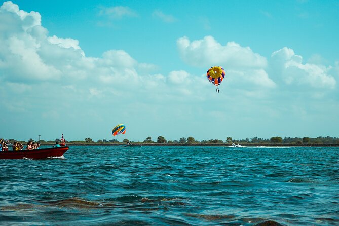 Parasailing in San Andres Island - At Muelle Portofino, the details matter
