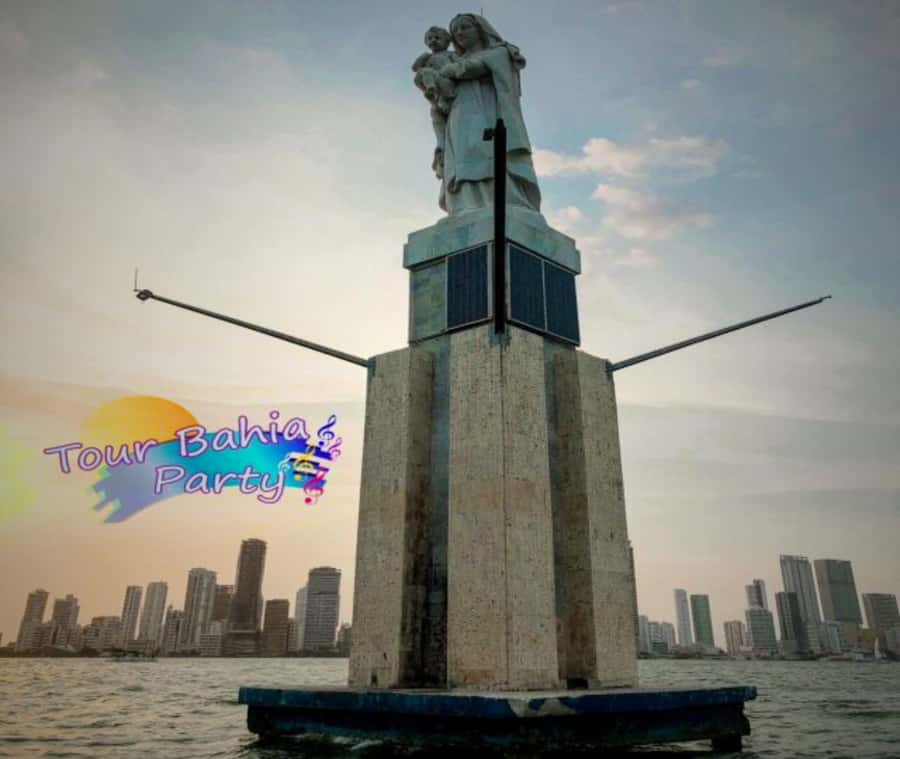 Party Boat in Cartagena Bay with NightClub Ticket - Music, dancing, and the onboard entertainer