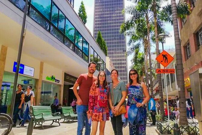 Private City Tour Medellin with Comuna 13 Tour - Football and daily life in Laureles