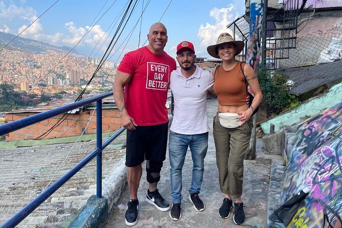 Private Half-Day Tour to Comuna 13 in Medellín. - Riding above Medellín on the cable car