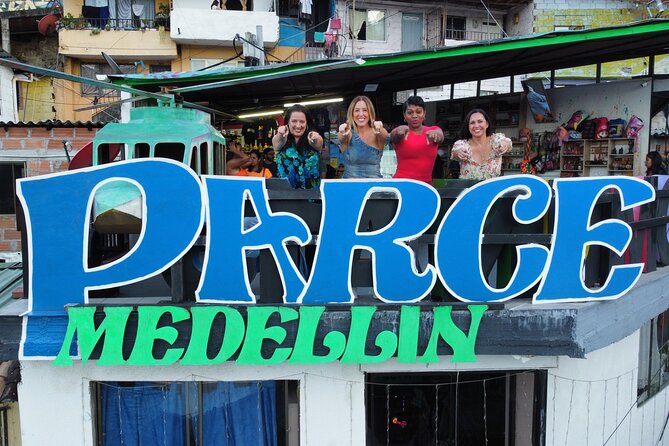 Private Half-Day Tour to Comuna 13 in Medellín. - The electric escalators and the road-duct