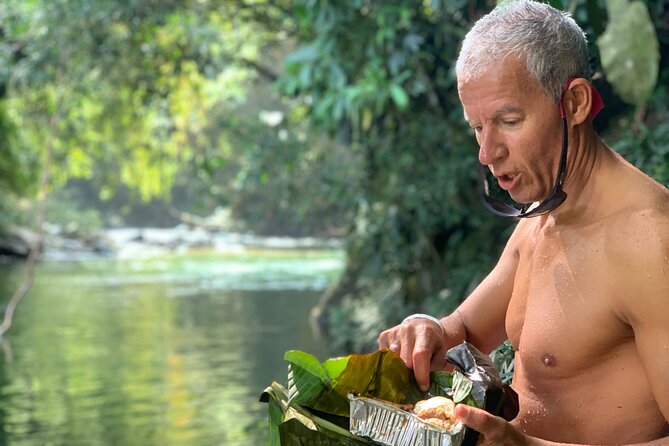 Private tour: hiking to the crystalline MELCOCHO river from MEDELLÍN - La Piñuela and the rough road into the reserve