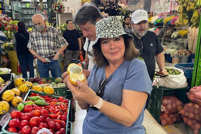 Private Tour to Comuna 13 & Exotic Fruit Market in Medellin! - Plaza La América: start with fruit and everyday Medellín