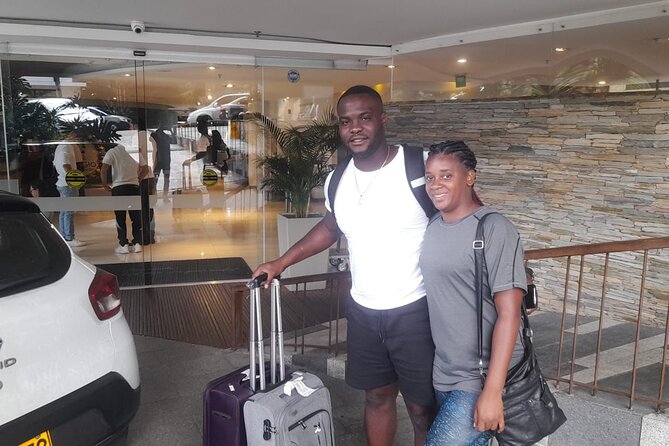 Private transfer service from or to Medellín Airport - Meeting your driver at Exit 5