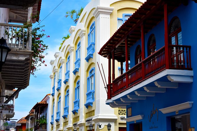 Private transportation from Santa Marta city to Cartagena - Comfort, air conditioning, and roadside stops