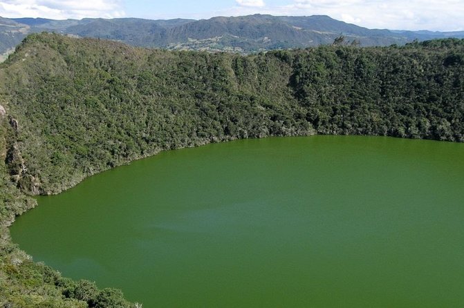 Private Zipaquira Salt Cathedral and Guatavita Lagoon Tour from Bogota - The road, the car, and the 10-hour schedule