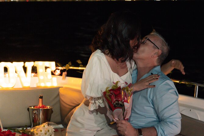 Romantic Date Night in the Bay of Cartagena - Boarding with roses and champagne