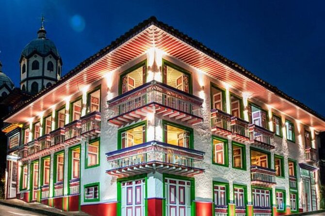 Salento, Cocora+Filand PREMIUM PLAN. exit: Pereira/Armenia. - Cocora Valley and its wax palms