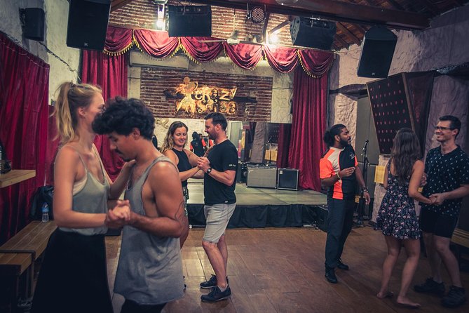 Salsa Tour in Cartagena with admission Ticket to Café Havana - Starting at Crazy Salsa Getsemaní at 7 PM