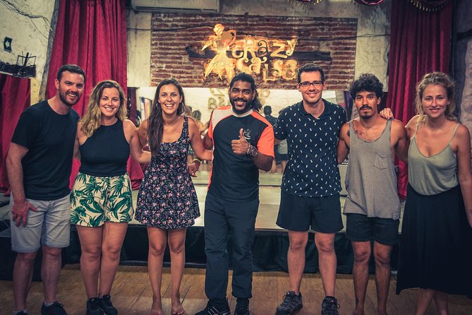 Salsa Tour in Cartagena with admission Ticket to Café Havana - Welcome cocktails and the question of drinks